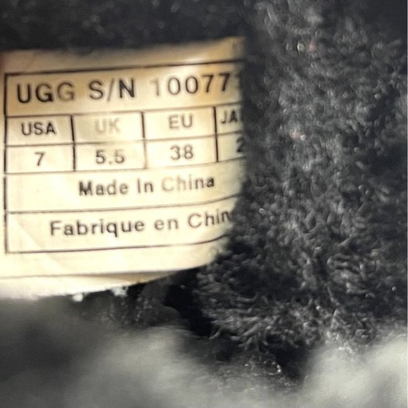 UGG AUSTRALIA WILOWE BLACK LEATHER BIKER BOOTS  Size US 7 EUR 38 - Picture 13 of 13